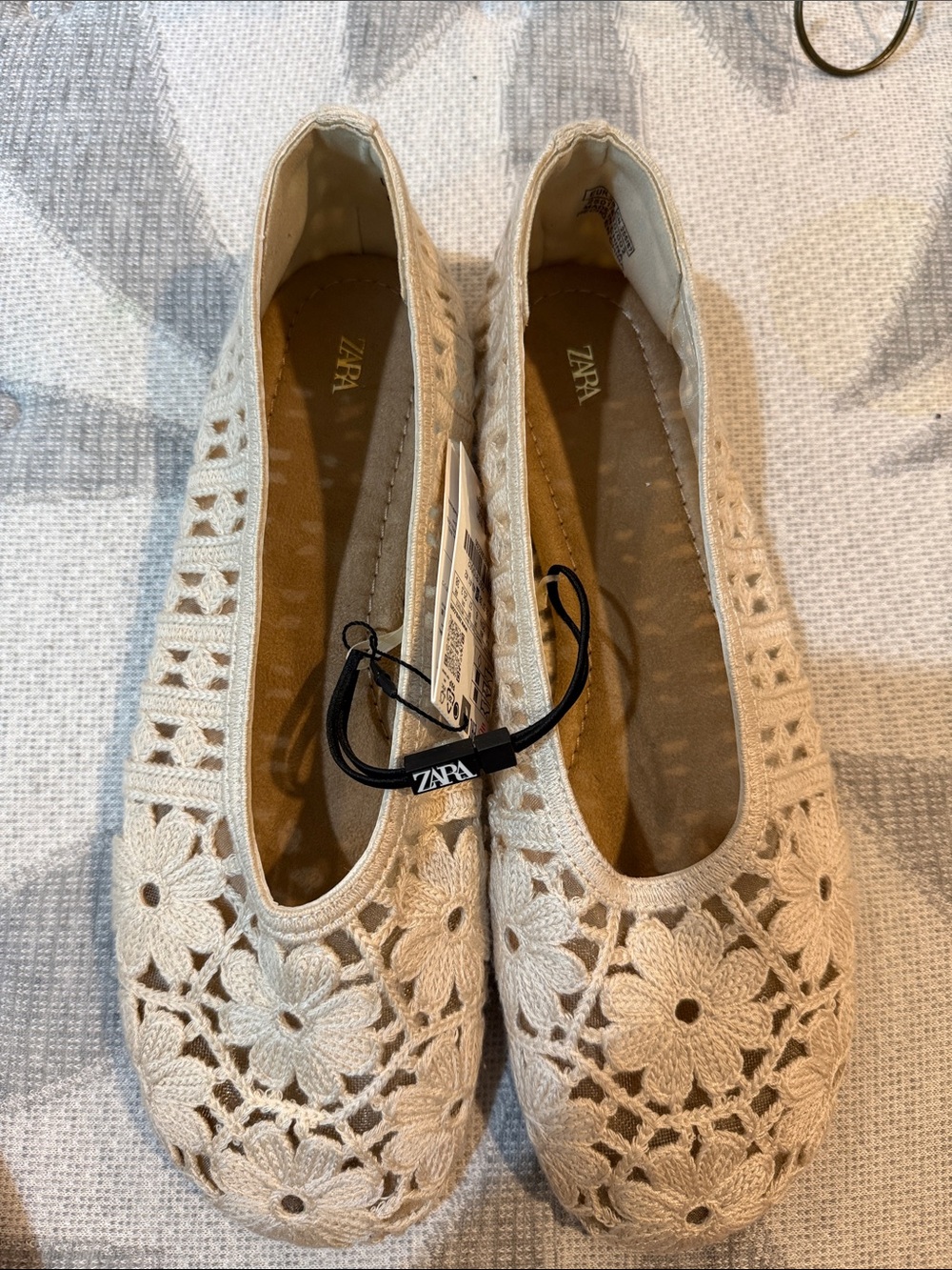 ZARA Cream Crochet Floral Ballet Flats - Size 39 - Brand New